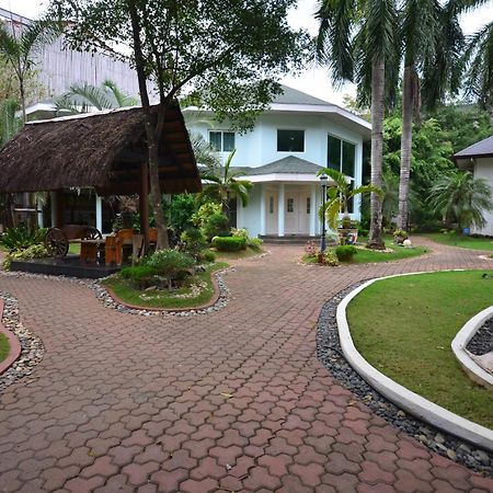 Pinjalo Resort Manoc-Manoc Екстер'єр фото