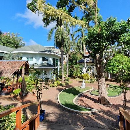 Pinjalo Resort Manoc-Manoc Екстер'єр фото