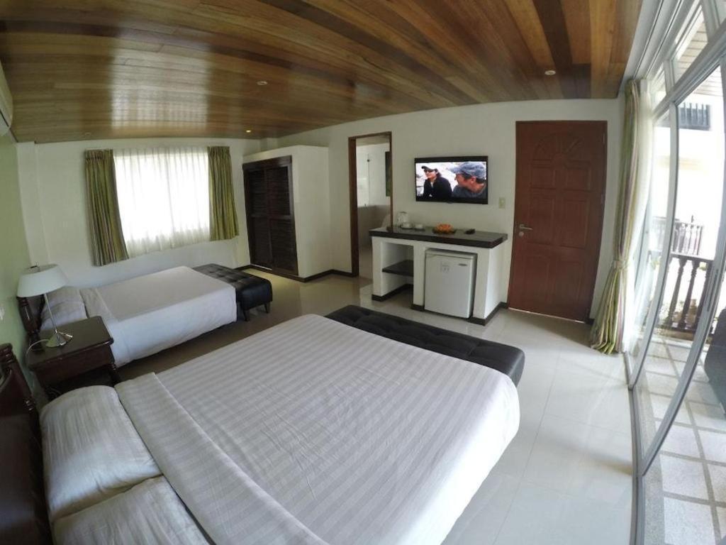 Pinjalo Resort Manoc-Manoc Екстер'єр фото