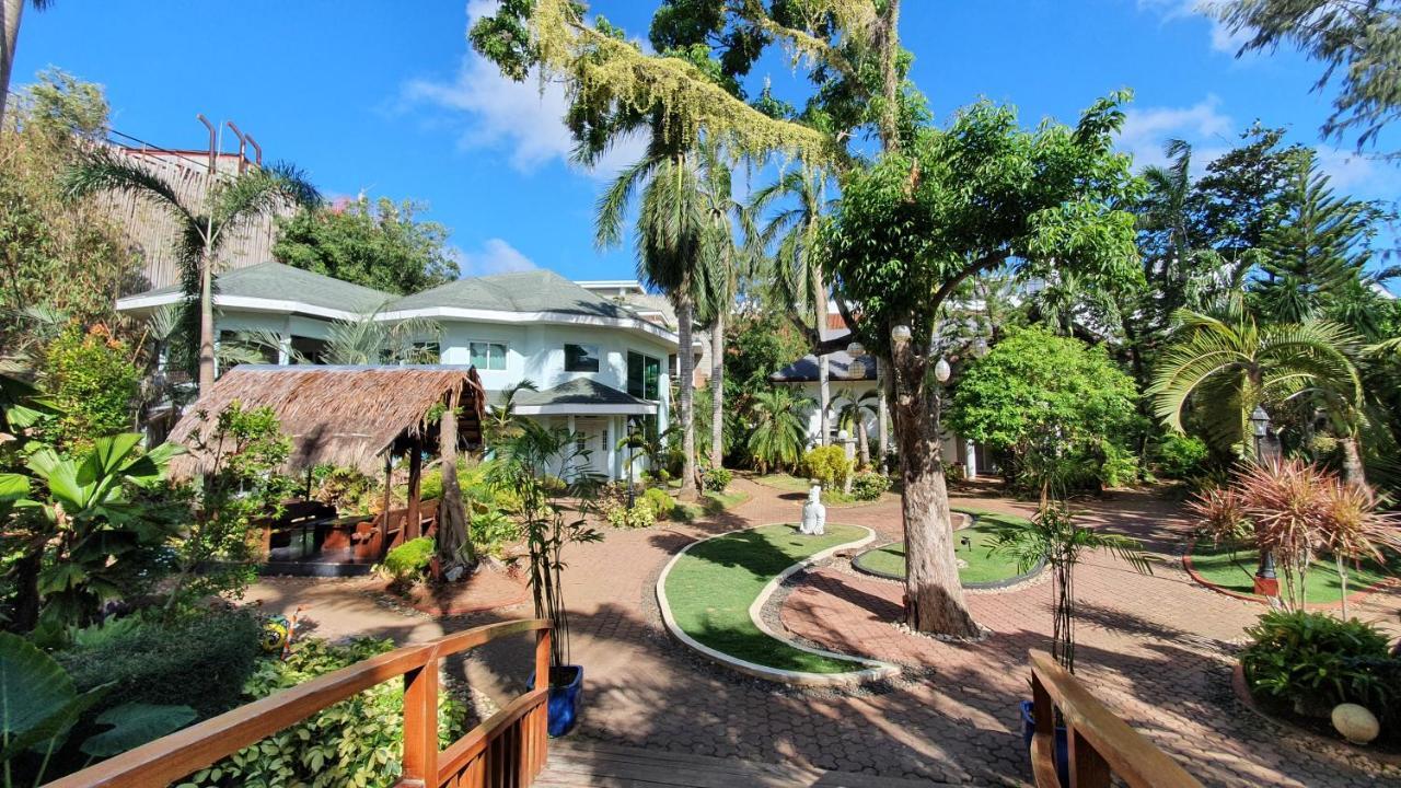 Pinjalo Resort Manoc-Manoc Екстер'єр фото